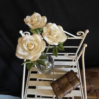 Rose til konfirmander eller studenter /hvid (stor)