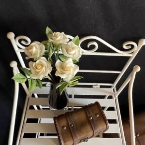 Rose til konfirmander eller studenter /hvid